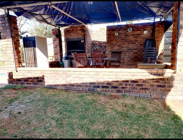 3 BEDROOM HOUSE FOR SALE IN BRACKENDOWNS